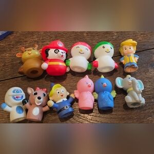 Island of Misfit Toys Finger Puppet